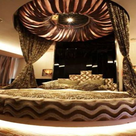 We Love Hotel Shanghai Esterno foto