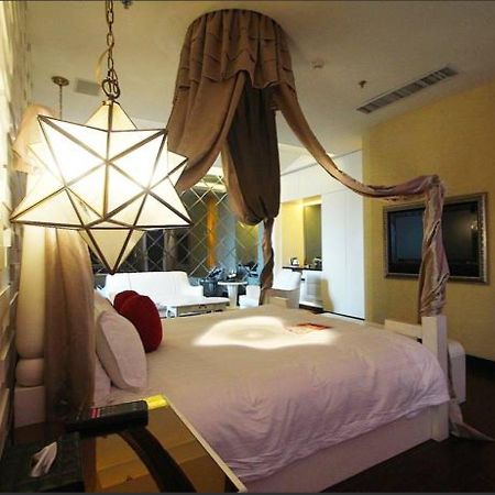 We Love Hotel Shanghai Esterno foto
